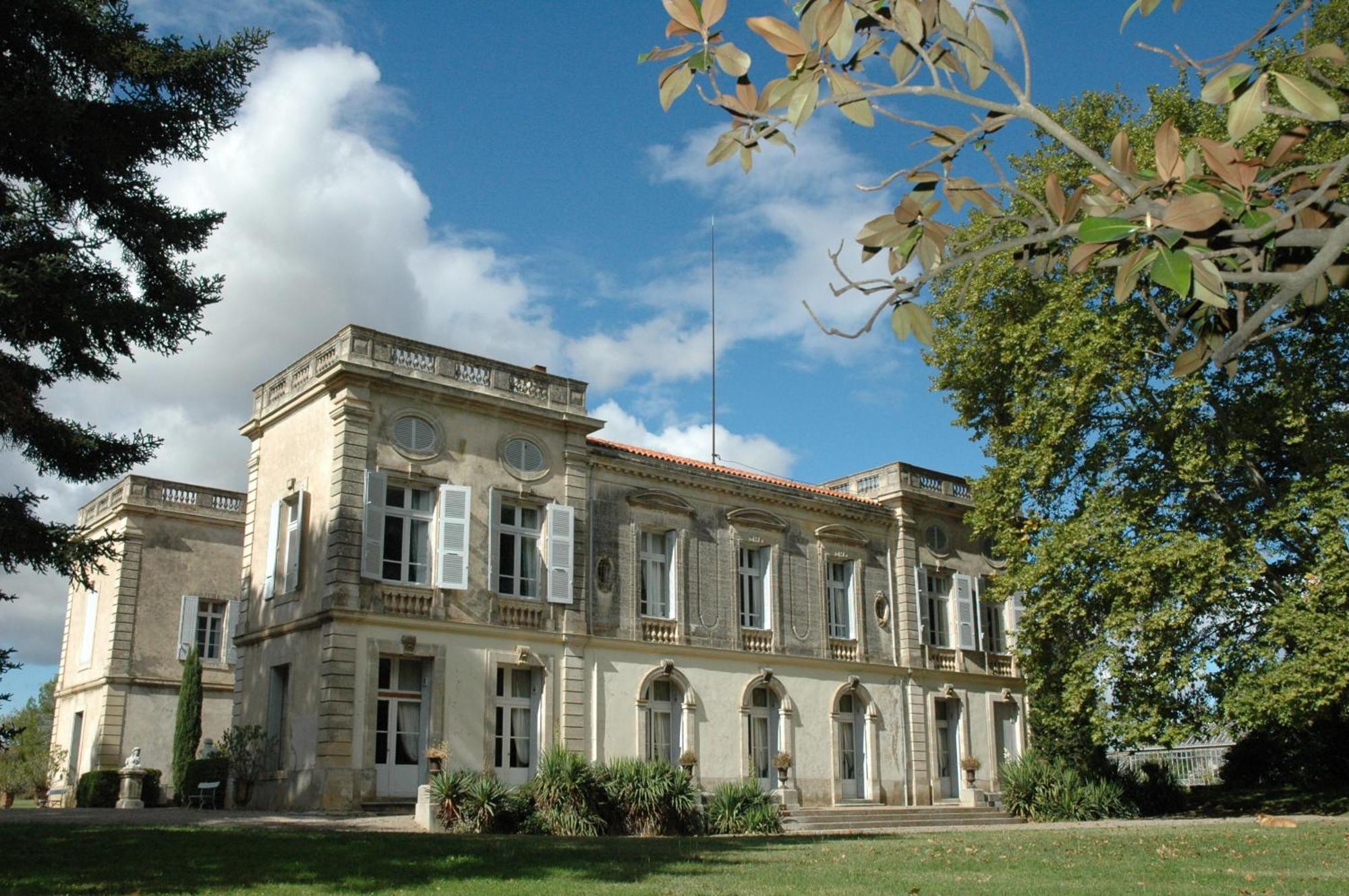 Вилла Chateau De Raissac Безье Номер фото